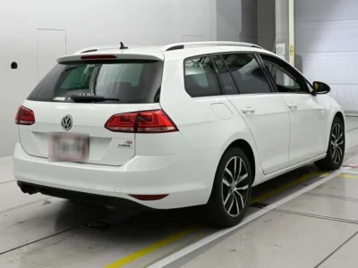 Volkswagen GOLF VARIANT