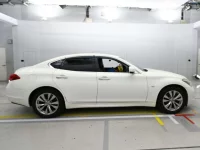 Nissan FUGA лот № 10124 оценка 4  с аукциона в Японии 2