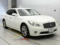 Nissan FUGA лот № 10124 оценка 4  с аукциона в Японии 4