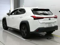 Lexus UX лот № 36099 оценка 4.5  с аукциона в Японии 5
