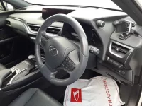 Lexus UX лот № 36099 оценка 4.5  с аукциона в Японии 8