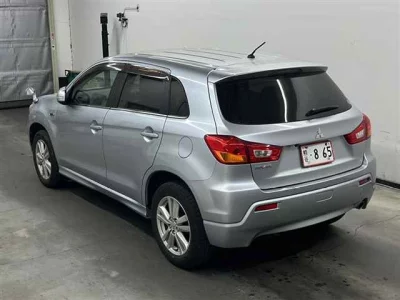 Mitsubishi RVR