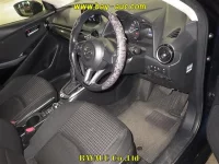 Mazda DEMIO лот № 10048 оценка 4  с аукциона в Японии 2