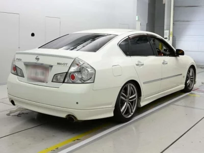 Nissan FUGA  с аукциона в Японии