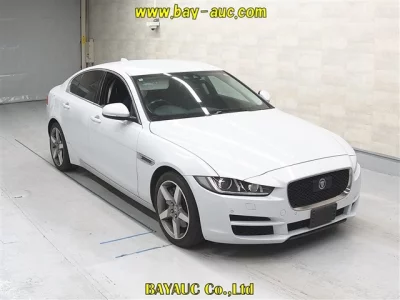 Jaguar XE