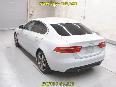 Jaguar XE