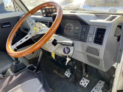 Suzuki CARRY TRUCK  с аукциона в Японии