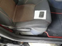 Renault LUTECIA лот № 38145 оценка 3.5  с аукциона в Японии 9