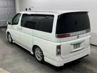Nissan ELGRAND лот № 85001 оценка 3.5  с аукциона в Японии 1