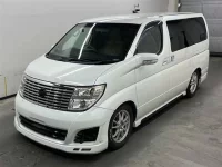 Nissan ELGRAND лот № 85001 оценка 3.5  с аукциона в Японии 3