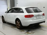 Audi A4 лот № 38162 оценка 4  с аукциона в Японии 5
