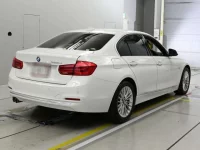 BMW 3-Series лот № 38170 оценка 4.5  с аукциона в Японии 1