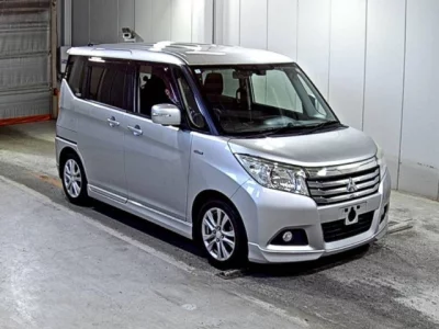 Mitsubishi DELICA D2