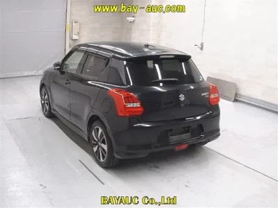 Suzuki SWIFT  с аукциона в Японии