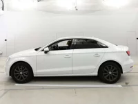 Audi A3 лот № 38177 оценка 4  с аукциона в Японии 3