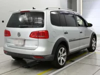 Volkswagen GOLF TOURAN лот № 38180 оценка 4  с аукциона в Японии 1