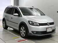 Volkswagen GOLF TOURAN лот № 38180 оценка 4  с аукциона в Японии 4