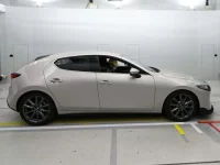 Mazda MAZDA3 лот № 33131 оценка 5  с аукциона в Японии 2