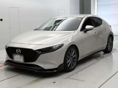 Mazda MAZDA3  с аукциона в Японии