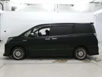 Toyota VOXY лот № 30004 оценка R  с аукциона в Японии 3