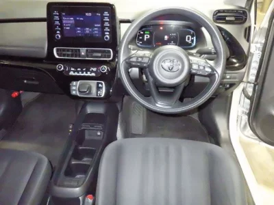 Toyota AQUA  с аукциона в Японии