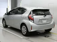 Toyota AQUA лот № 30024 оценка 3.5  с аукциона в Японии 5