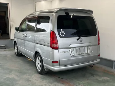 Nissan SERENA  с аукциона в Японии