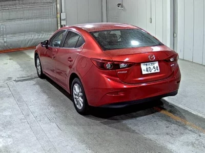 Mazda AXELA  с аукциона в Японии