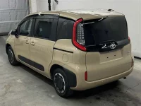 Toyota SIENTA лот № 15131 оценка R  с аукциона в Японии 1