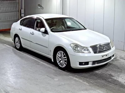 Nissan FUGA  с аукциона в Японии