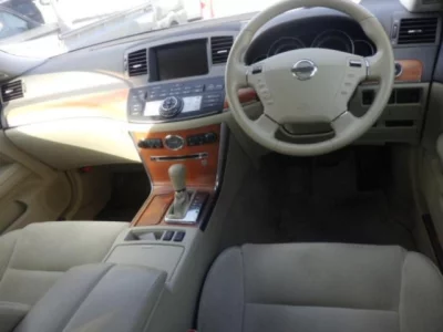 Nissan FUGA  с аукциона в Японии