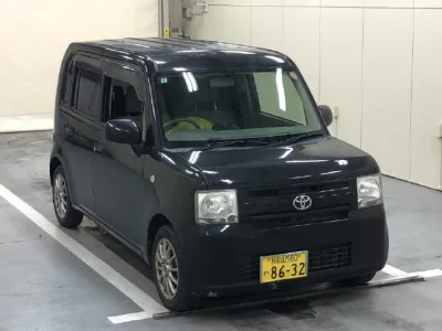 Toyota PIXIS SPACE  с аукциона в Японии