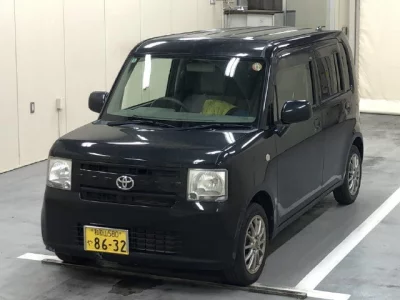 Toyota PIXIS SPACE  с аукциона в Японии