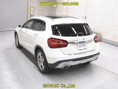 Mercedes-Benz GLA CLASS