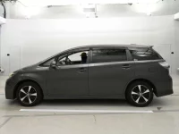 Toyota WISH лот № 30058 оценка 3  с аукциона в Японии 3