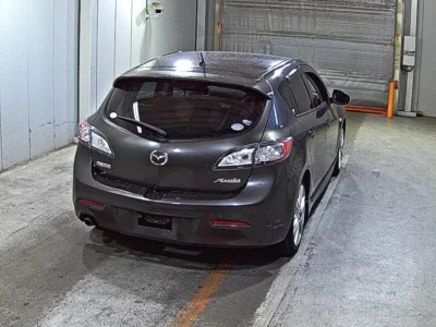 Mazda AXELA  с аукциона в Японии