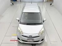 Toyota RACTIS лот № 30069 оценка 4  с аукциона в Японии 6