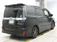 Toyota VOXY лот № 30078 оценка R  с аукциона в Японии 1