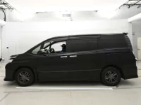 Toyota VOXY лот № 30078 оценка R  с аукциона в Японии 3