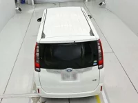 Toyota NOAH лот № 30079 оценка R  с аукциона в Японии 7