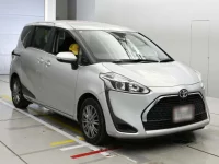Toyota SIENTA лот № 30077 оценка 4  с аукциона в Японии 4