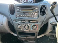 Toyota FUNCARGO лот № 85087 оценка 3.5  с аукциона в Японии 5