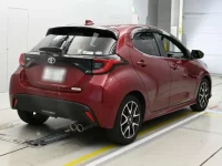 Toyota YARIS лот № 30083 оценка 4.5  с аукциона в Японии 1