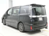 Toyota VOXY лот № 30084 оценка 3.5  с аукциона в Японии 5