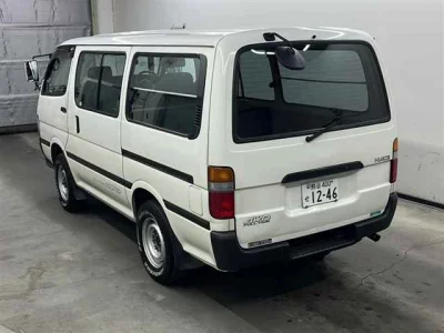 Toyota HIACE VAN  с аукциона в Японии