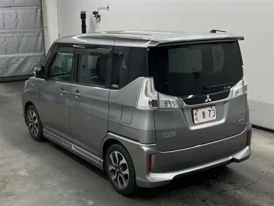 Mitsubishi DELICA D2