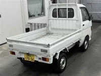 Daihatsu HIJET TRUCK лот № 85105 оценка 4  с аукциона в Японии 4