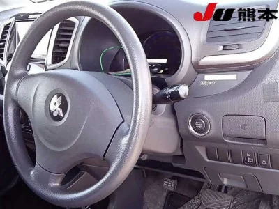 Mitsubishi DELICA D2