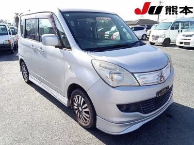 Mitsubishi DELICA D2