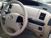 Toyota ESTIMA лот № 30099 оценка 4  с аукциона в Японии 8